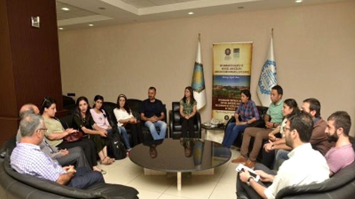 Rojavalı Eğitimcilerden Belediye Ziyaret