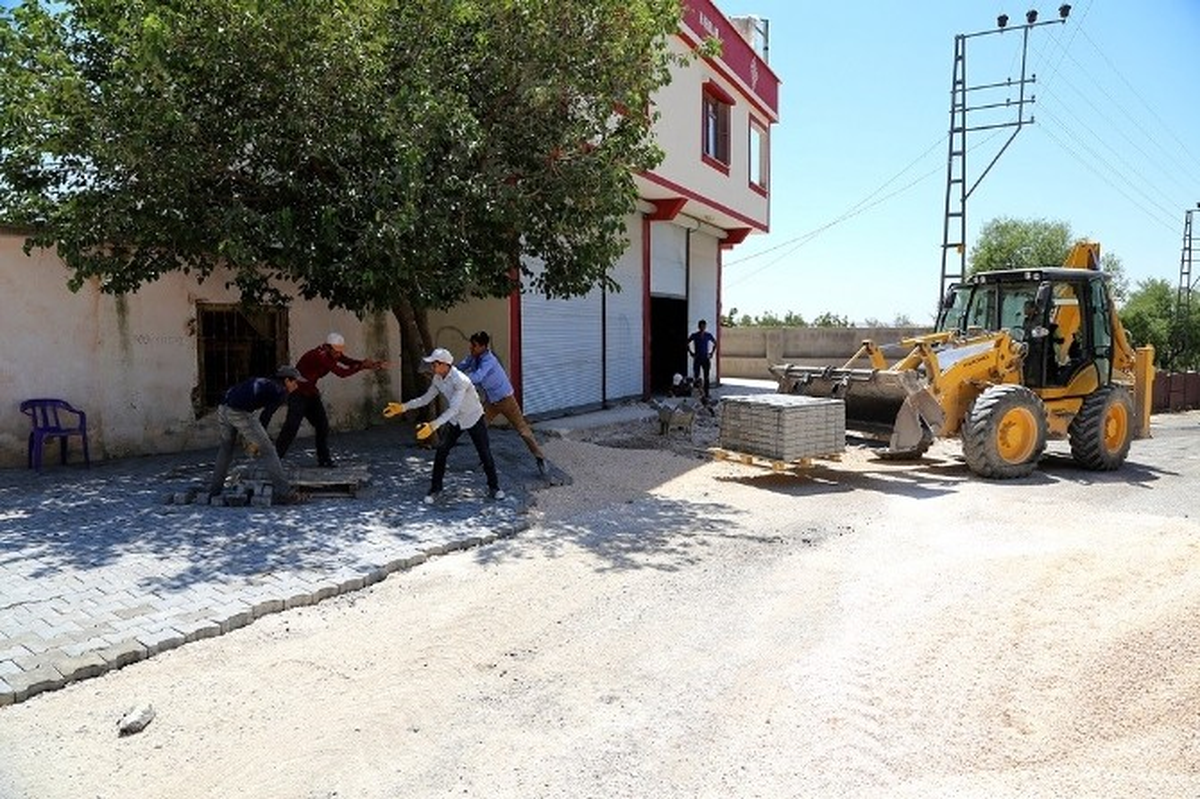 Şehitkamil\'den Güngörge Mahallesine Kilitli Parke Taşı