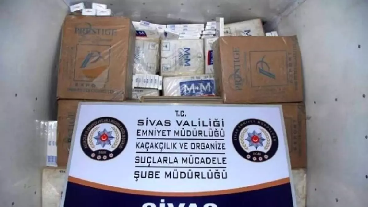 Sivas\'ta 49 Bin 600 Paket Kaçak Sigara Ele Geçirildi