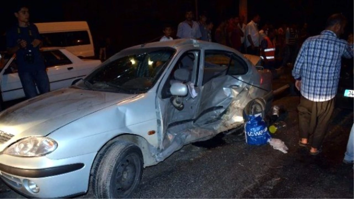 Siverek\'te Trafik Kazası: 4 Yaralı