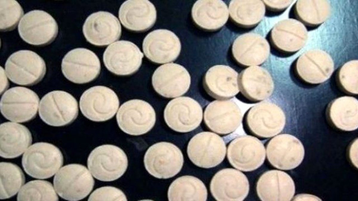 Yere Atılan Paketten Uyuşturucu Hap Çıktı
