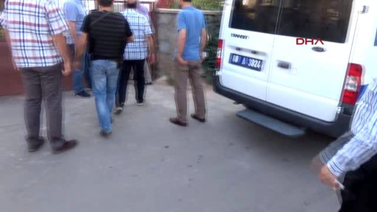 Aksaray Kobani\'de Yaralanıp, Aksaray\'da Yakalanan 3 Yaralı, Sedyeyle Adliyeye Getirildi