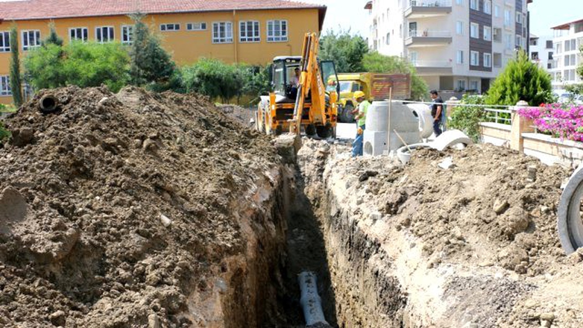 Aşağıokçular Mahallesi\'de Kanalizasyonuna Kavuştu