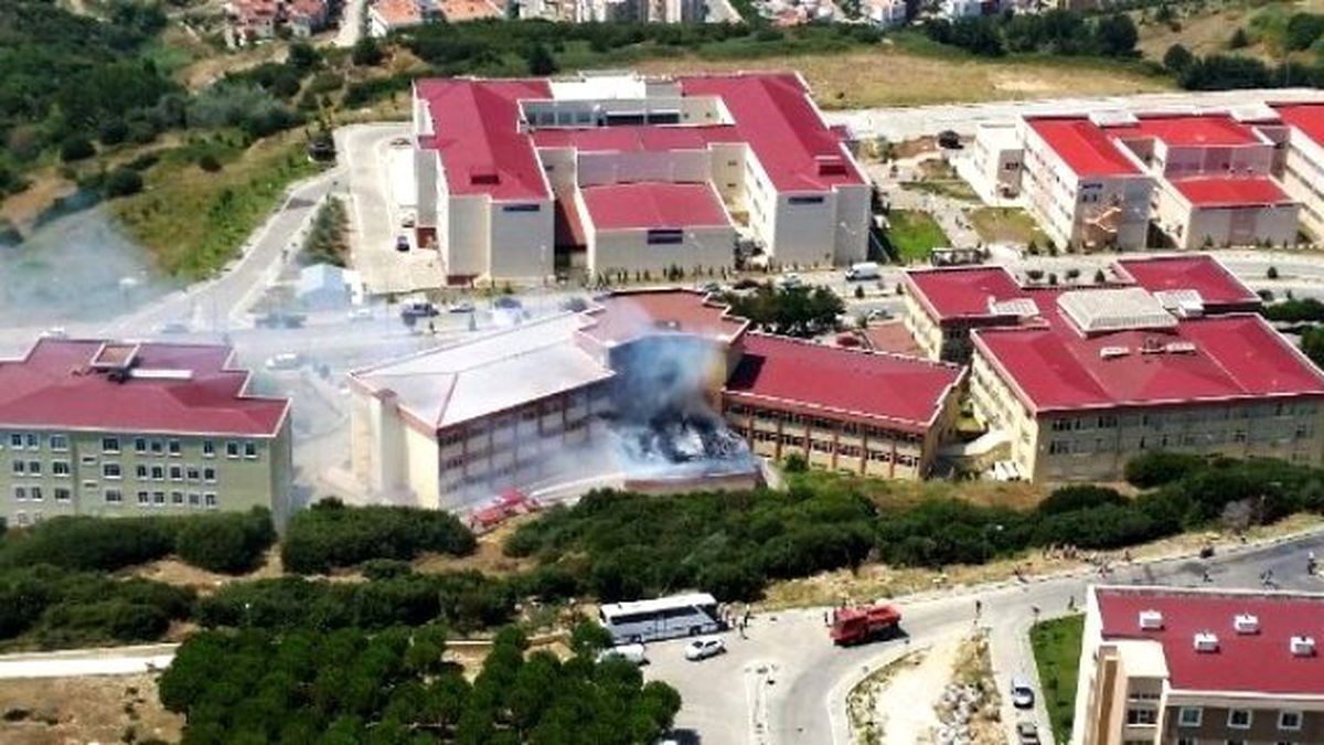 Çomü\'de Yangın