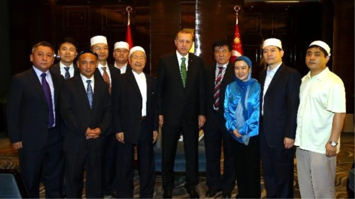 Erdoğan Çin İslam Cemiyeti Temsilcilerini Kabul Etti