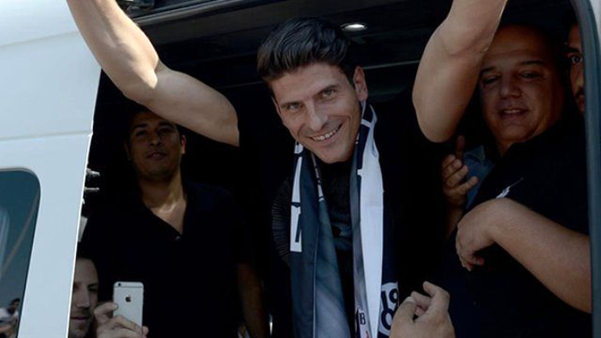 Mario Gomez: 25 Gol Atmak İsterim