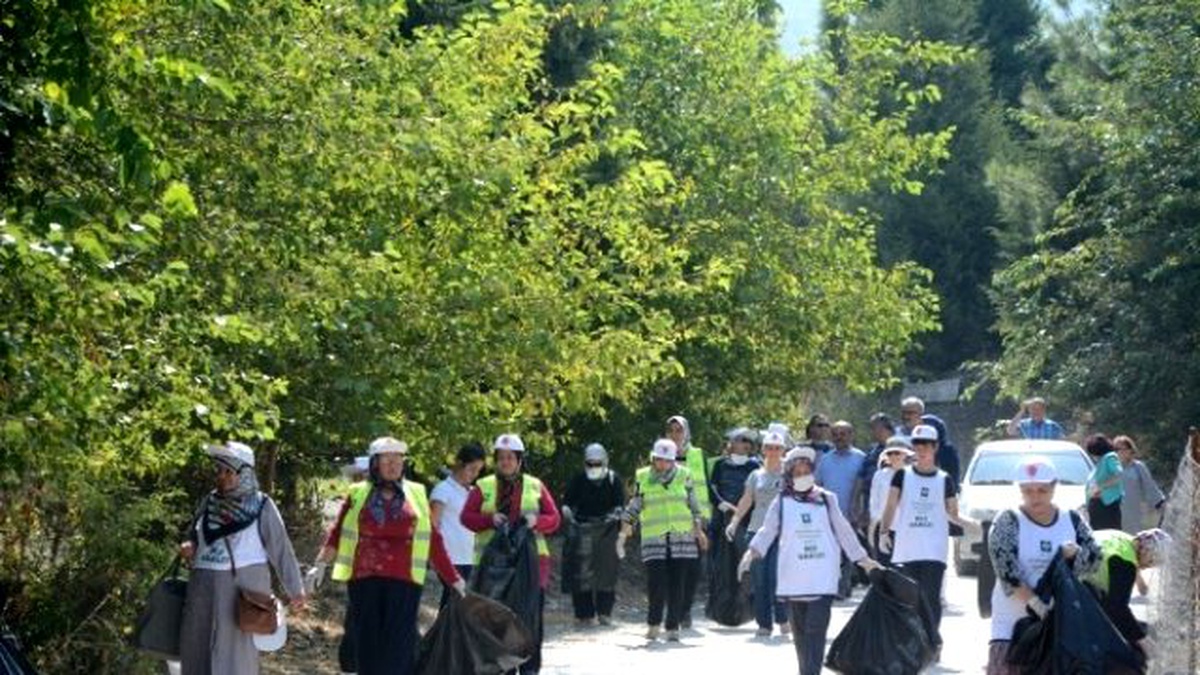Osmaniye\'de "Şehrimizi Kirletmiyor, Birlikte Temizliyoruz" Kampanyası