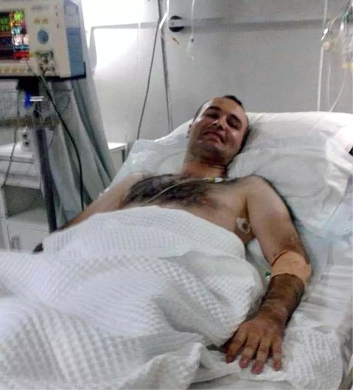 Vali Altıparmak\'tan Doğubayazıt ve Horasan\'da Yaralanan Askerlere \'Geçmiş Olsun\'