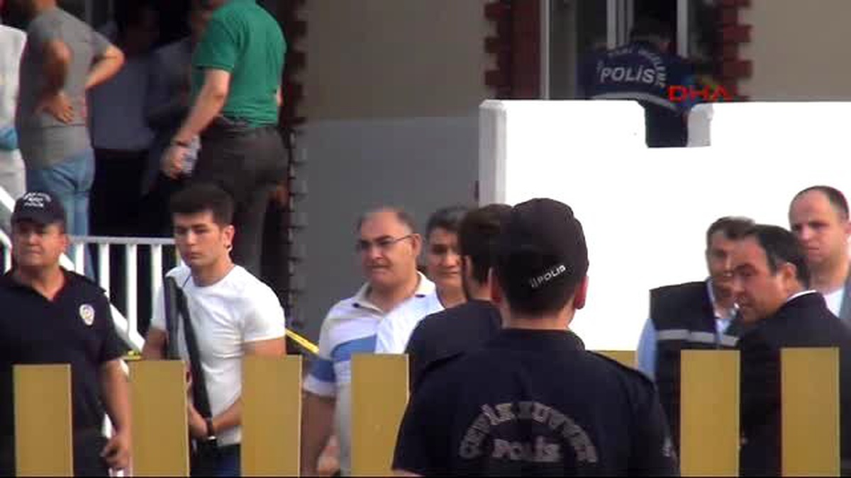 Adana Ek4 Pozantı Emniyet Müdürlüğü\'ne Saldırı: 2 Polis Şehit Oldu, 2 PKK\'lı Öldürüldü