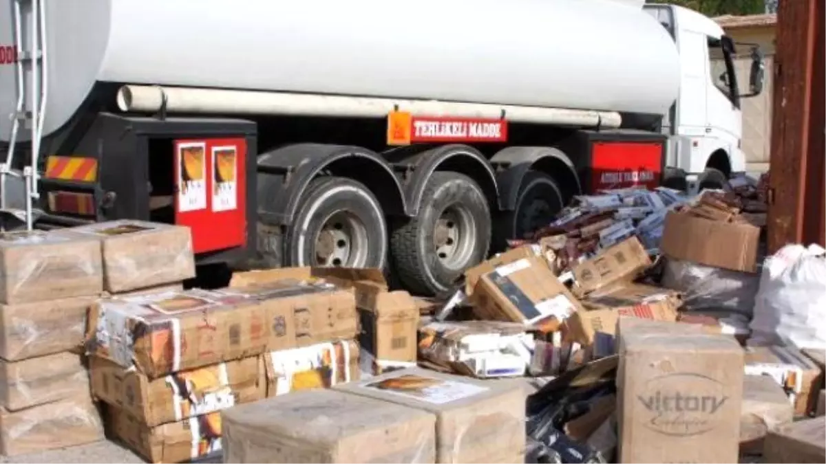 Akaryakıt Tankerinde 50 Bin Paket Kaçak Sigara Ele Geçirildi