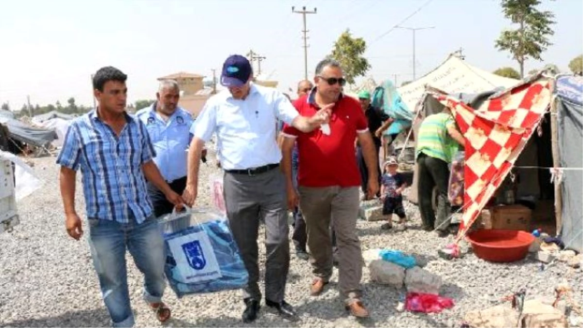 Ankara Büyükşehir Belediyesi\'nden Suriyeli 250 Aileye Yardım