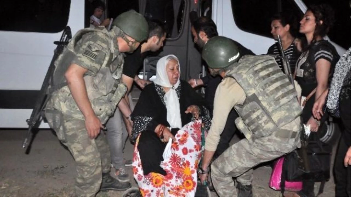 Ankara-iran Treninde Bomba Paniği