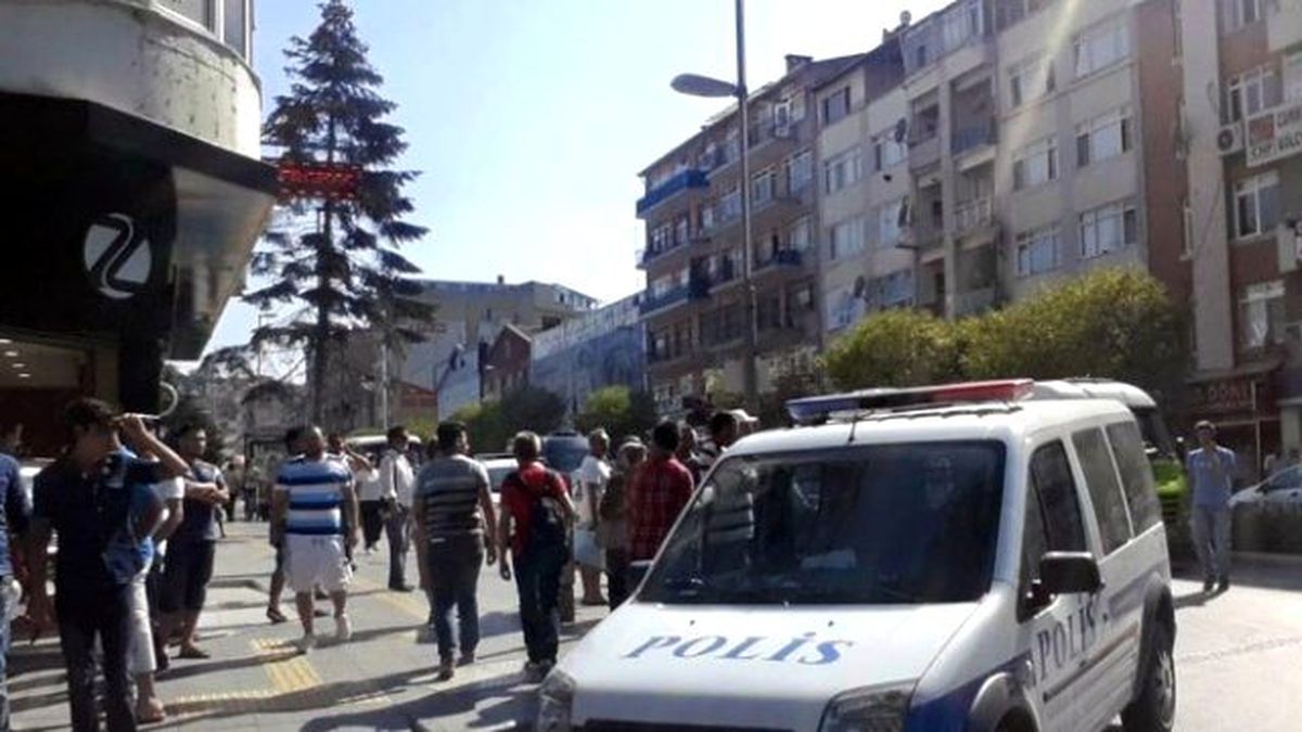 Bankada Şüpheli Çanta Paniği