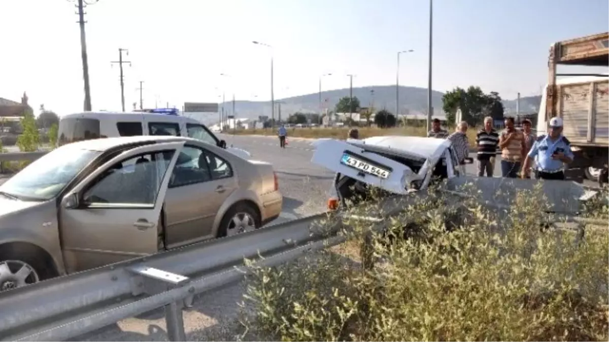 Bozüyük\'te Trafik Kazası, 2 Yaralı