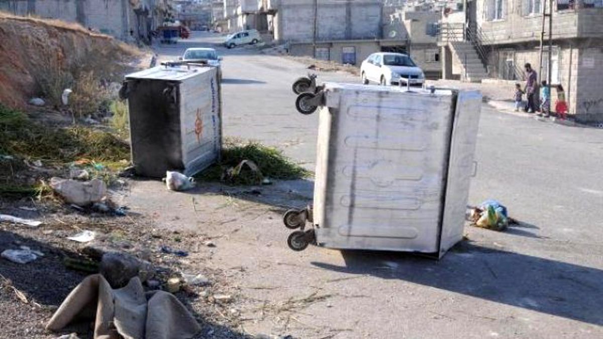 Çöp Konteynerinde Kesilmiş 2 Bacak Bulundu