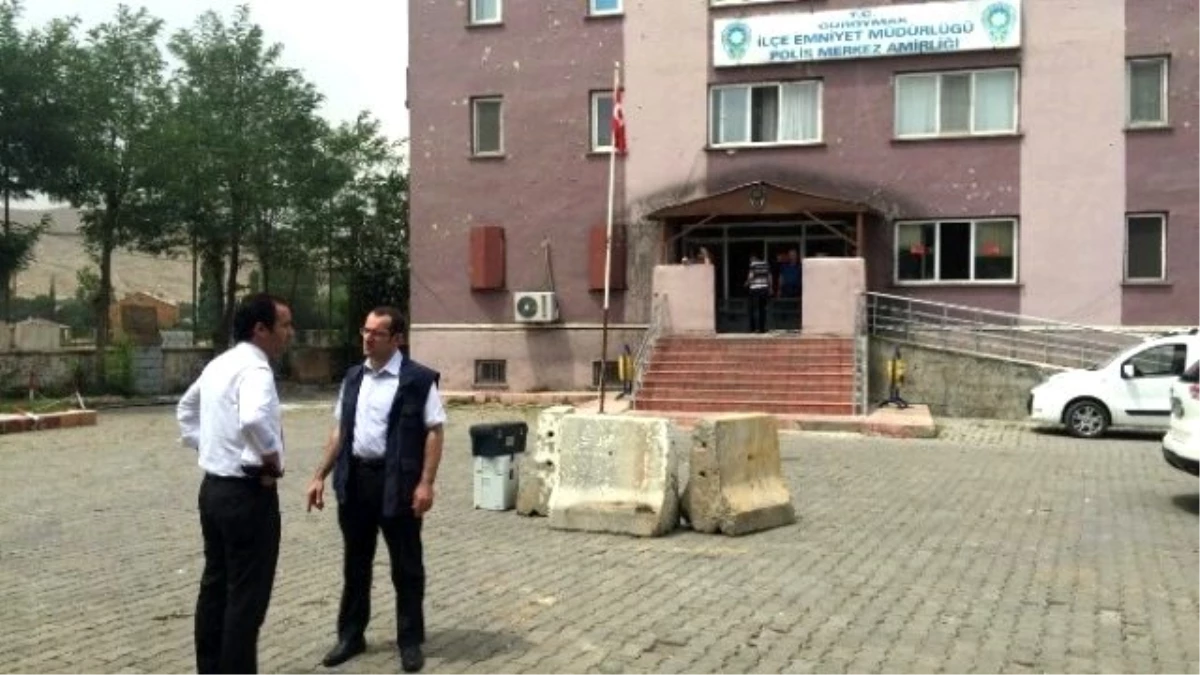 Kaymakam Erkan\'dan Polis Merkezine Ziyaret