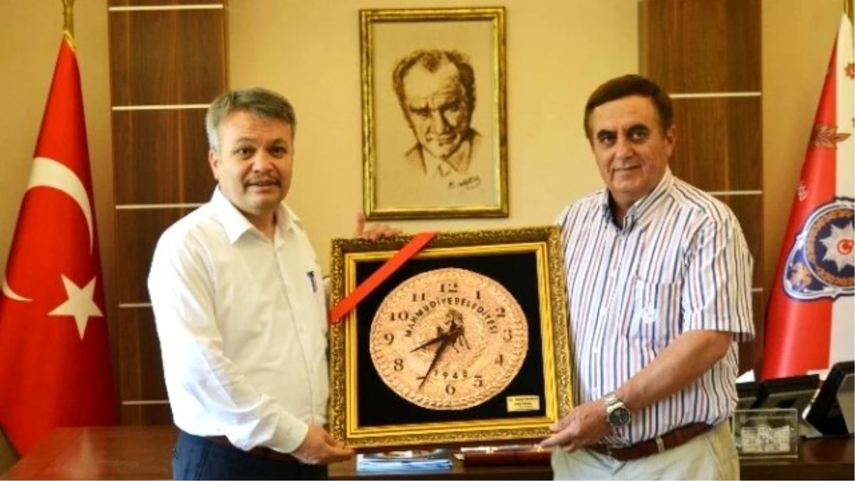 Mahmudiye Belediyesi Başkanı İshak Gündoğan\'dan Emniyet Müdürü Şahin\'e Ziyaret