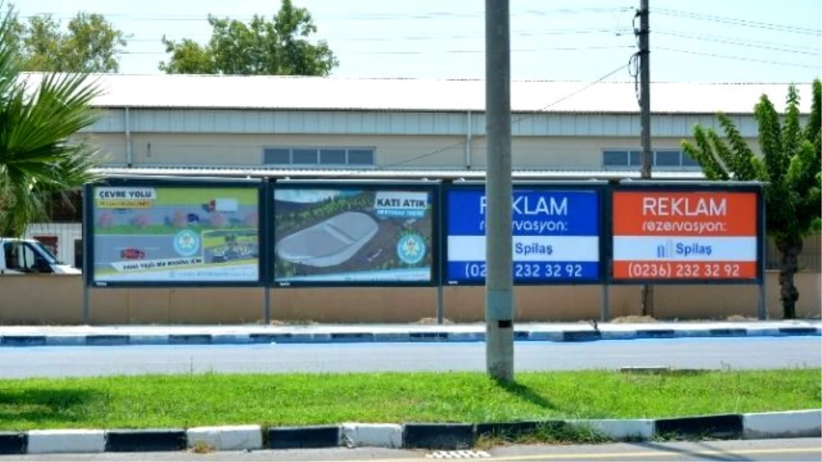 Manisa\'da Billboard Krizi! Bayraklar Çöpe Atıldı