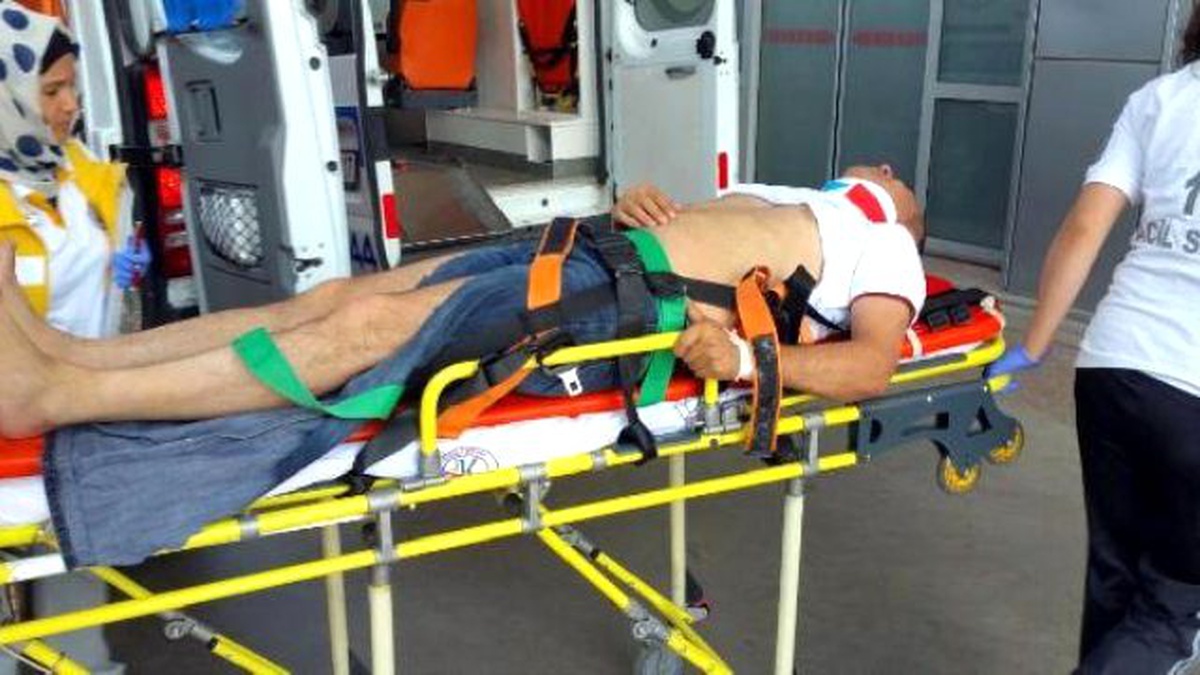 Polisten Kaçmak İçin 3\'üncü Kattan Atlayınca Hastanelik Oldu