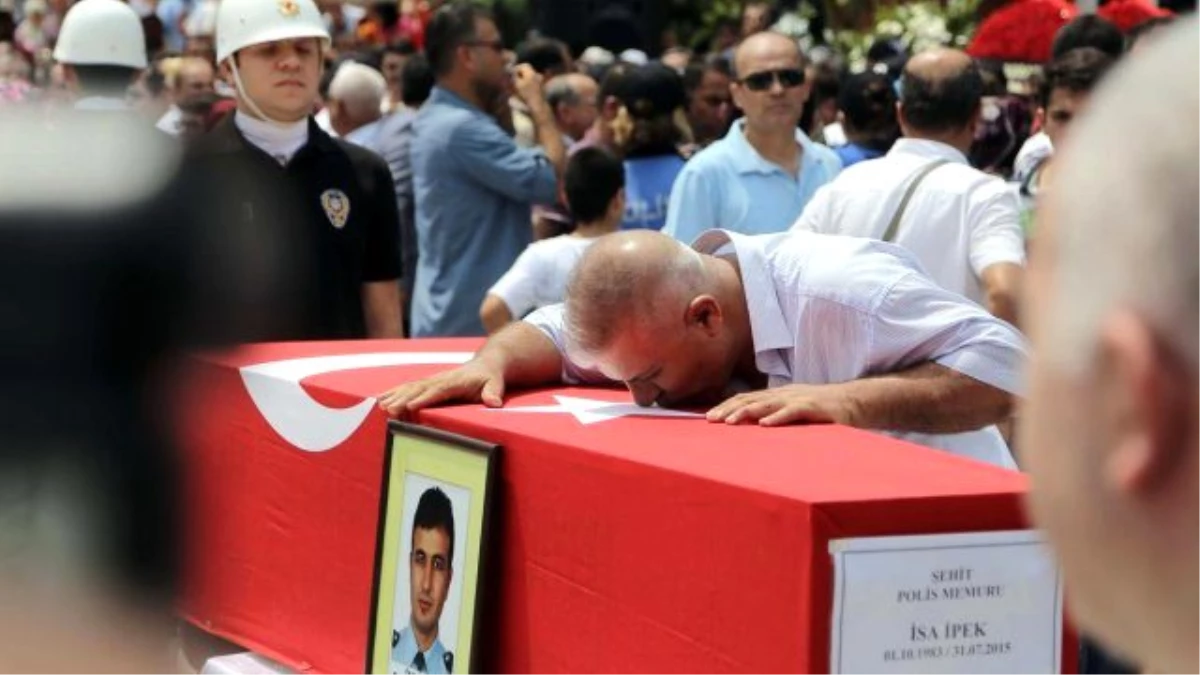 Şehit Polislerin Cenazesinde Gözyaşları Sel Oldu