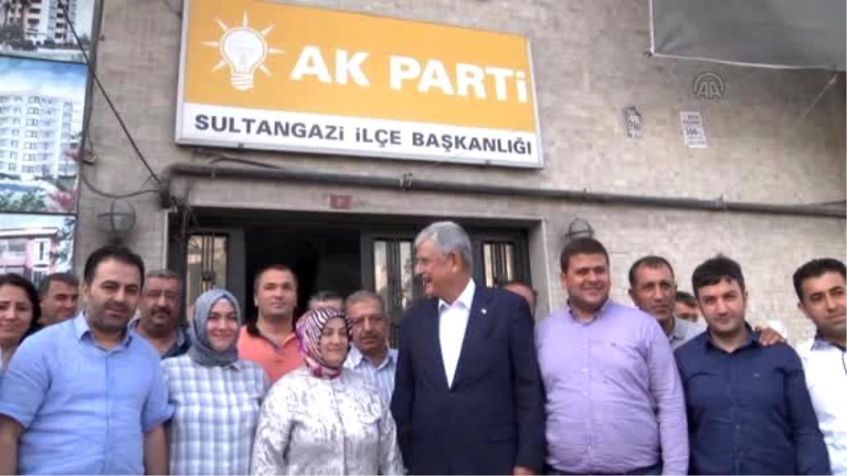 Volkan Bozkır, Sultangazi Belediye Başkanlığı\'nı Ziyaret Etti