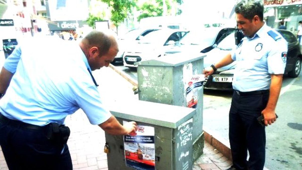 Zabıtadan İzinsiz İlan ve Afiş Denetimi