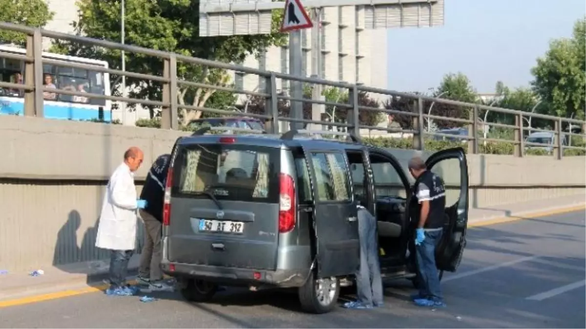 Başkent\'te İki Polis Arasında Çatışma: 2 Yaralı