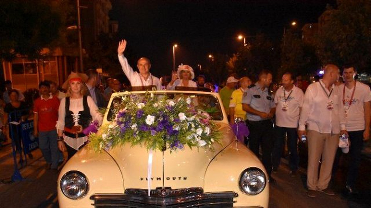 Büyükçekmece Festivalinde Rengarenk Yürüyüş