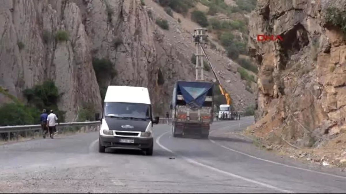 Hakkari-Çukurca Karayolunun Açılması İçin Şine Dağı\'na Operasyon Başlatıldı