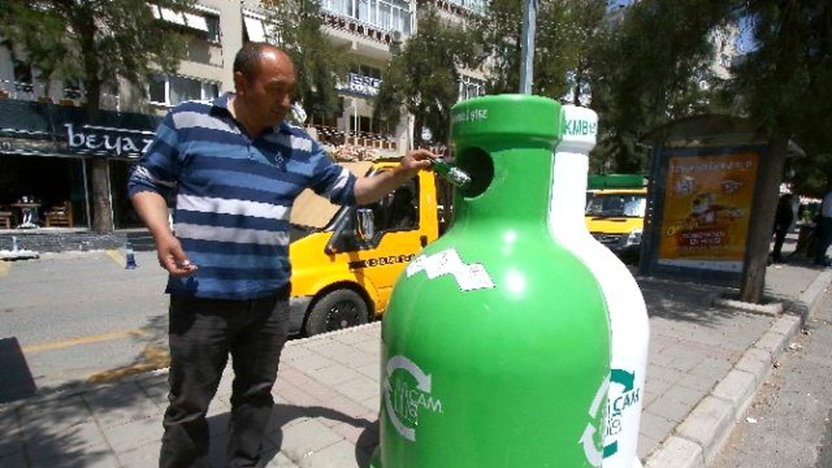 İki Ton Cam Şişe Geri Dönüşüme Kazandırıldı