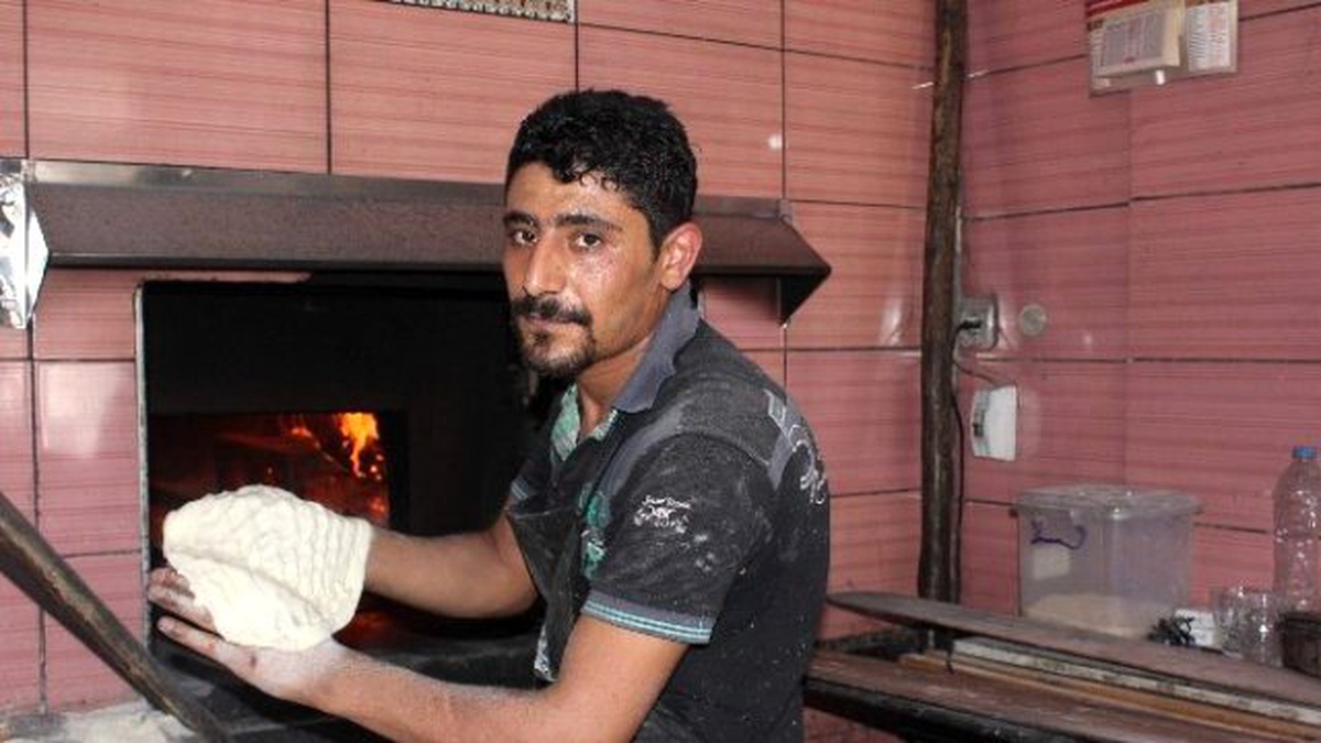 Gaziantep\'te 45 Derece Sıcaklığa Meydan Okuyan Ustalar