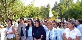 Paris'te Öldürülen Sakine Cansız İçin Tunceli'de Yaptırılan Anıt Mezar Açıldı