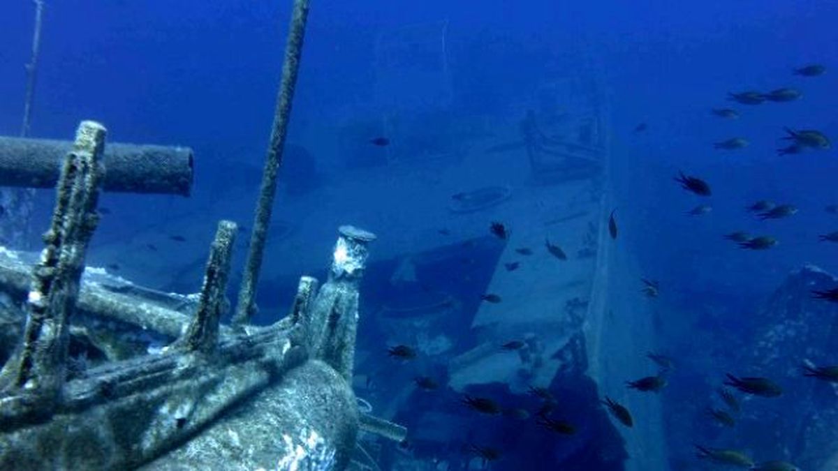 Turizm İçin Batırılan Gemiyi Dinamitle Parçalayıp Sattılar