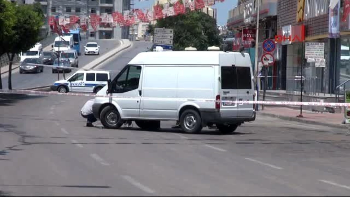 Adana Şüpheli Paketten Elbise Çıktı