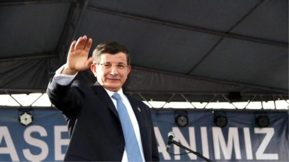 Başbakan Davutoğlu ve Bilal Erdoğan\'a Şükran Ödülü