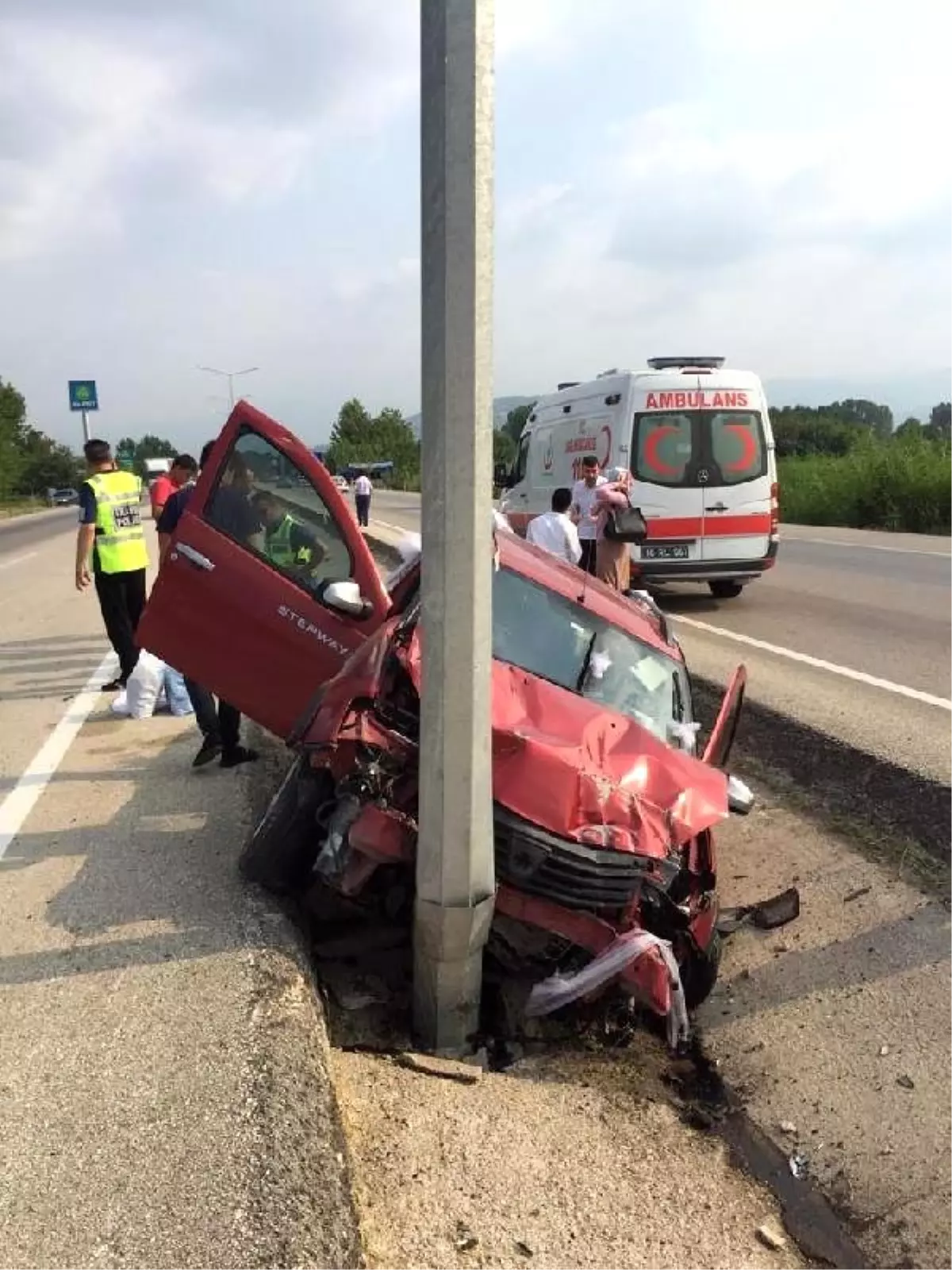 Gelinliğiyle Ambulans Bekledi