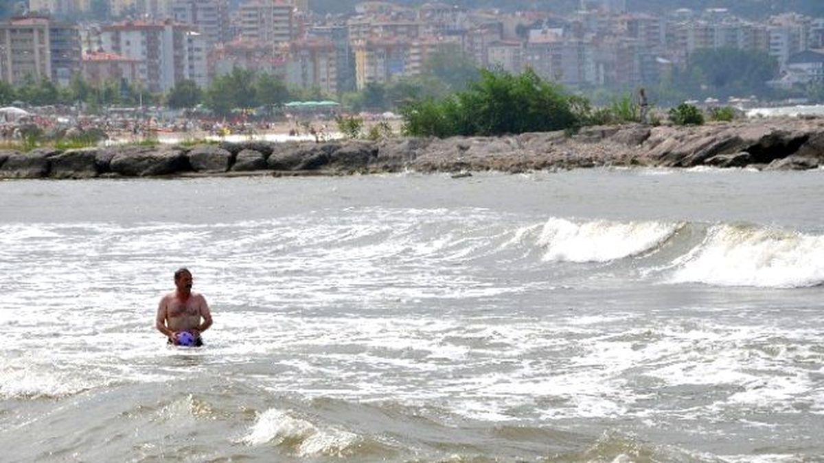 Giresun\'da Bir Kişi Denizde Boğularak Hayatını Kaybetti