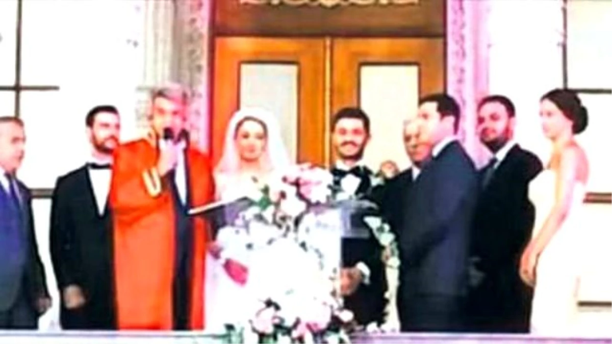 HDP\'liler Sırrı Süreyya Önder\'in Kızının Düğününde Bir Araya Geldi