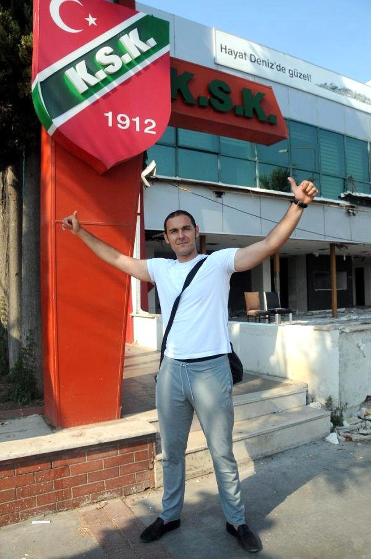 Karşıyaka Kalecisi Agayev: Taraftar Coşkusu Beni Ateşleyecek
