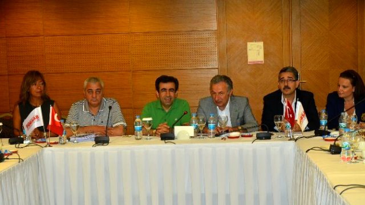 Kocaeli Valisi Güzeloğlu, Türsab Bölge Başkanları Toplantısına Katıldı