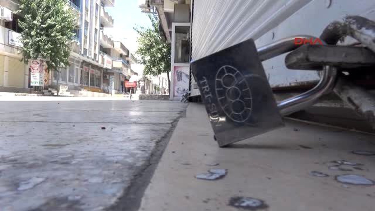 Silopi\'de Esnaf Ypg?li Cenazeleri İçin Kepenk Açmadı