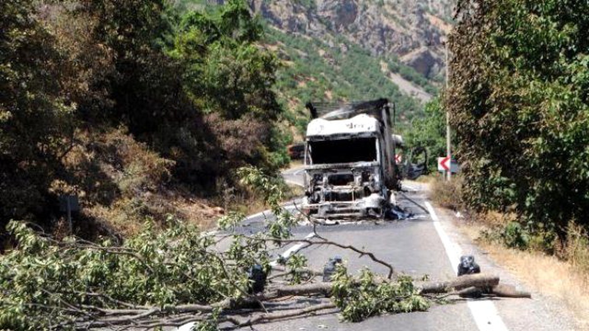 Tunceli-Erzincan Karayolu 3 Gündür Kapalı