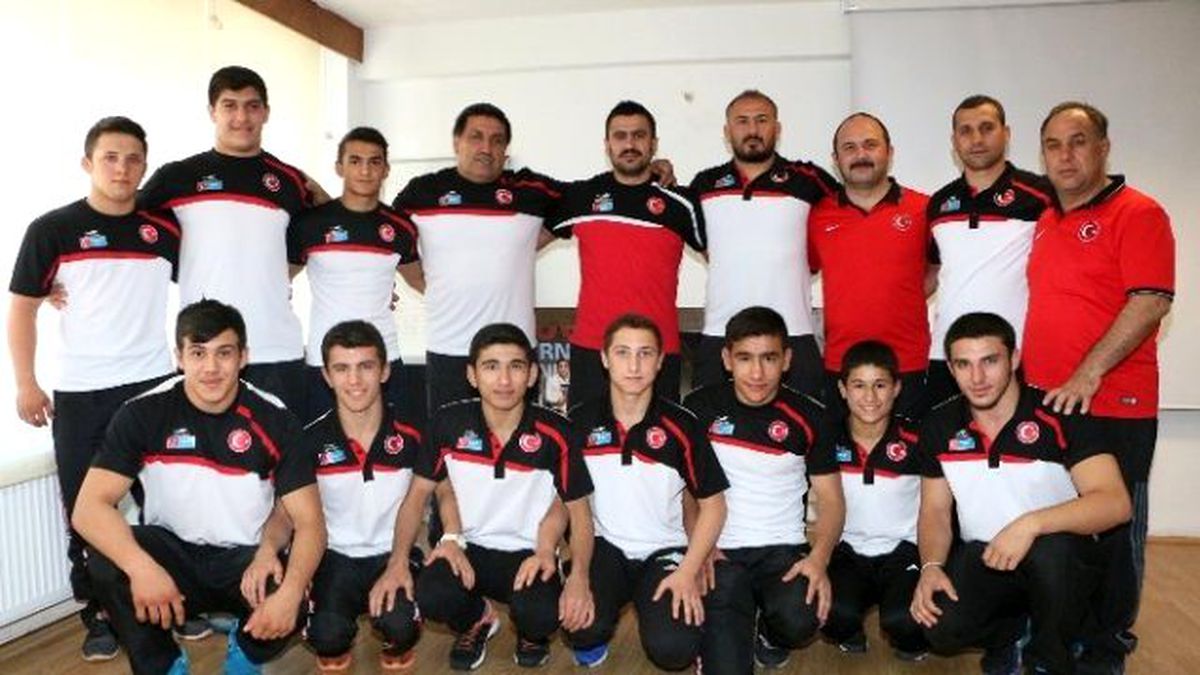 Büyükşehir Güreşçileri Sırbistan Yolcusu