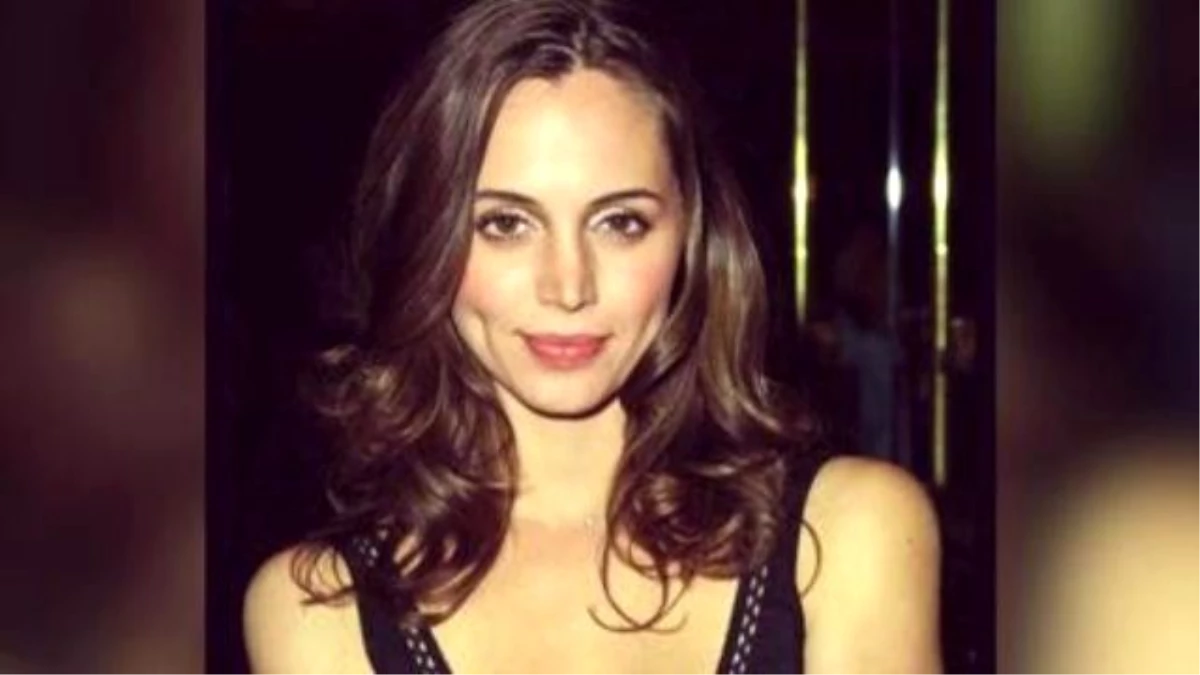 Eliza Dushku Says One Direction Forced Her Out Of Her Hotel Room