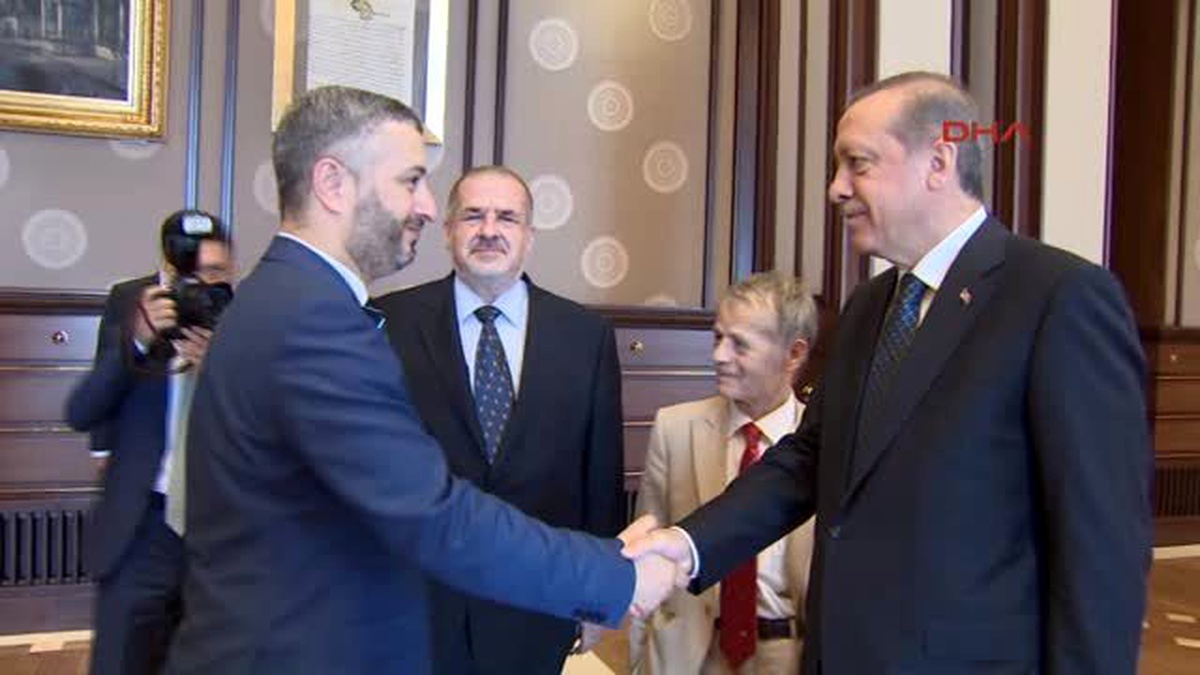 Erdoğan, Kırım Tatarları Onursal Lideri Kırımoğlu\'nu Kabul Etti