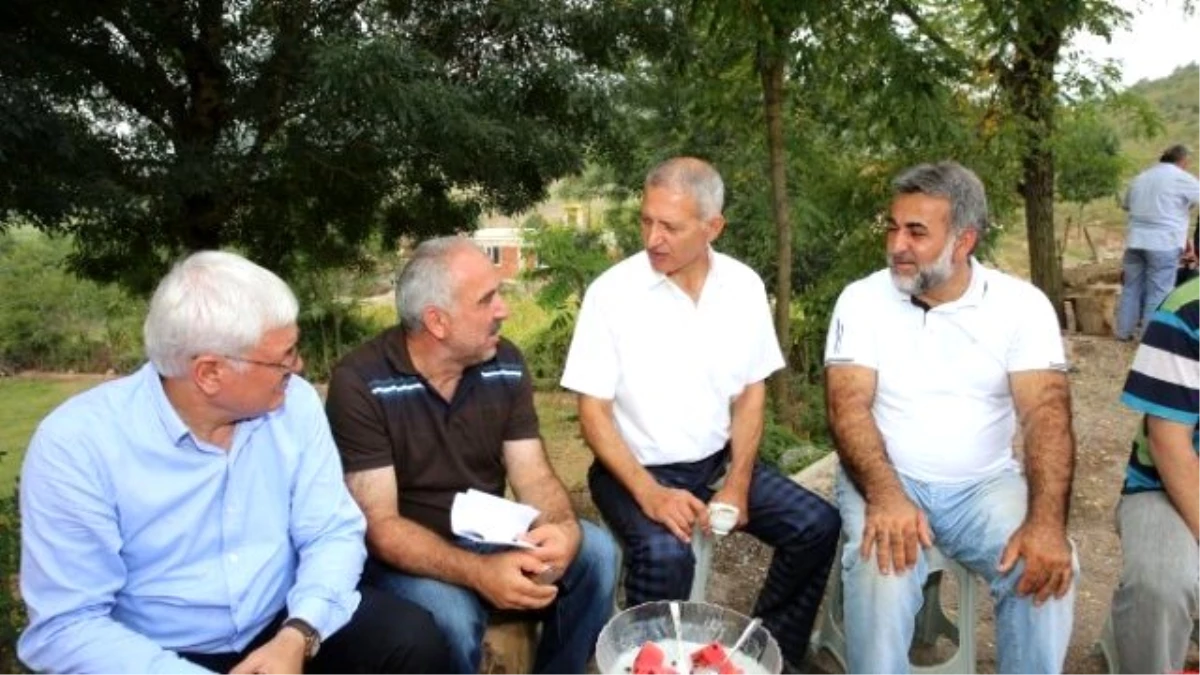 Göktepe Halkından Başkan Dişli\'ye Türk Kahvesi İkramı