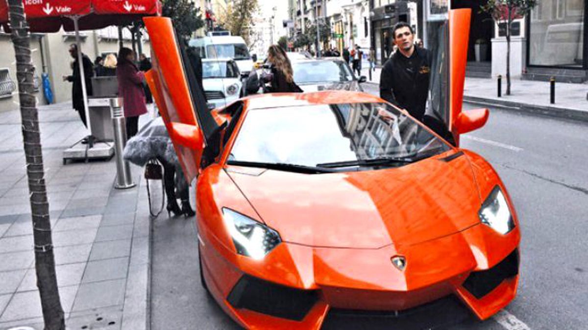 Sabri Sarıoğlu, 2.5 Milyon Liralık Lamborghini'yi Sattı