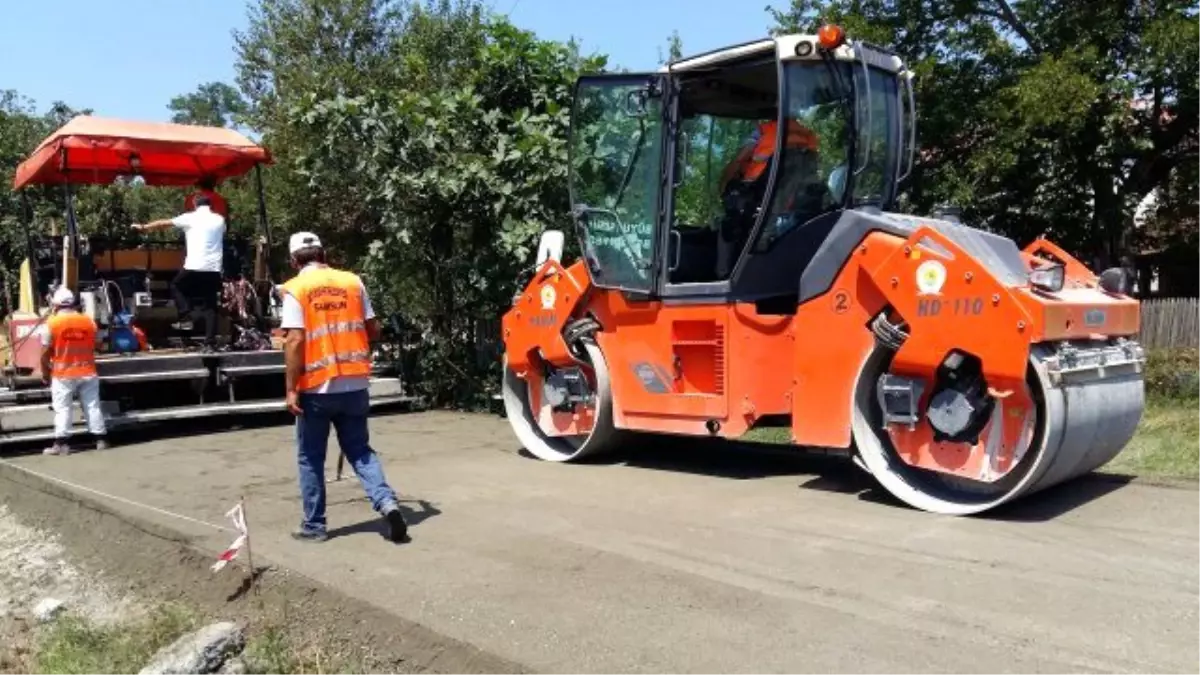 Türkiye\'de Beton Yol Çalışmaları Hız Kazanıyor