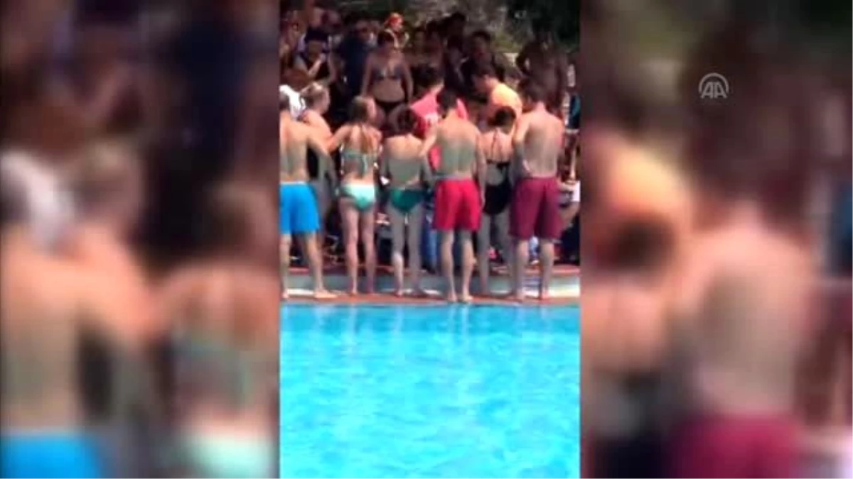 Bodrum\'da, Su Parkında Havuza Giren Çocuk Boğuldu