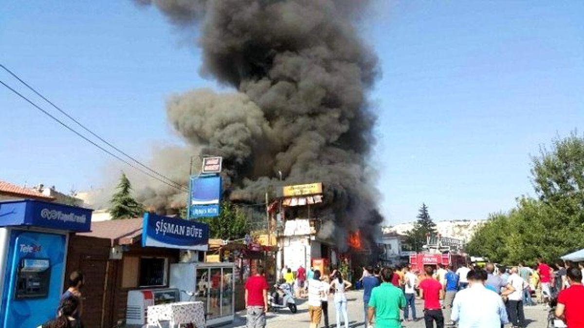 Kafeteryada Çıkan Yangın Korkuttu